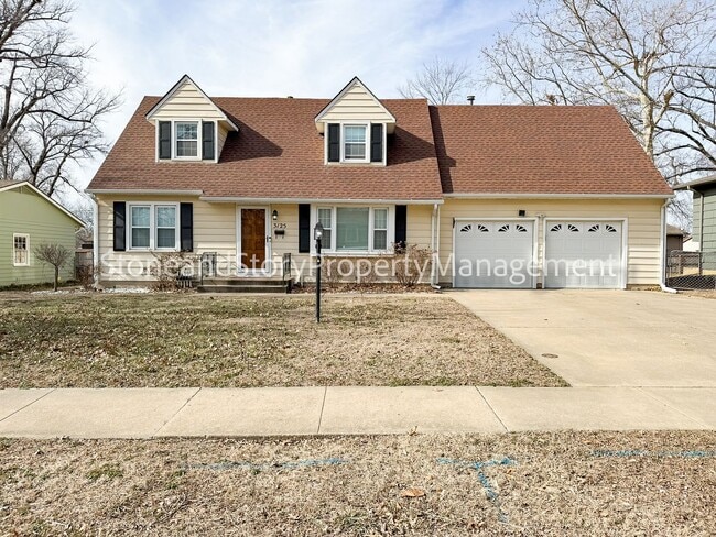 Building Photo - 4 bedroom 2 bath on quiet street in Briarwood