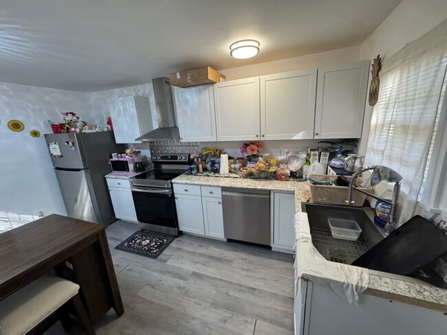 Photo - 235 E Olive St