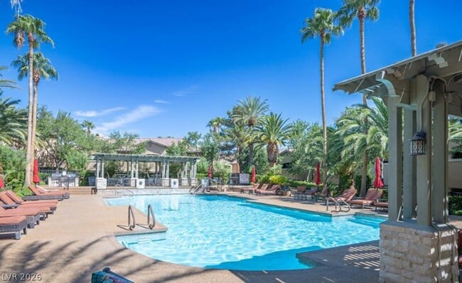 1613 Cardinal Bluff Dr Unit 204