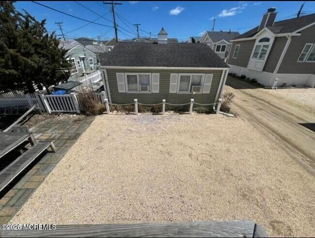 116 W Plover Way