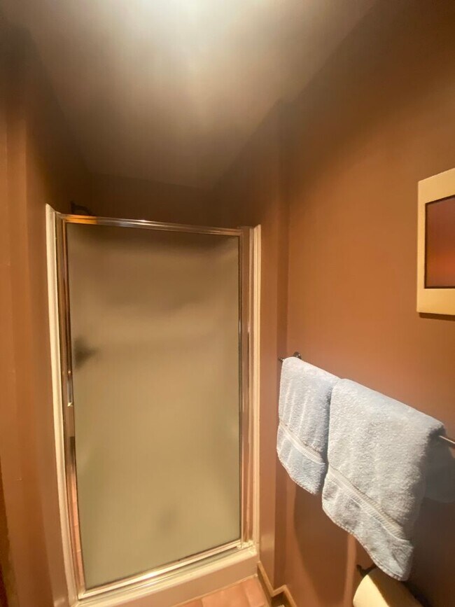 21 Crested Mountain Ln