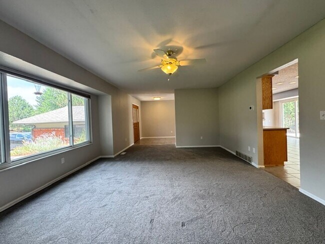 Photo - 3625 E Wade Ln