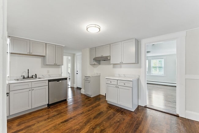 Building Photo - 357 Granite St Unit 2 Rental