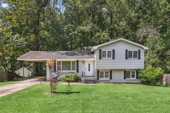 Building Photo - 2647 Hatfield Cir SE Rental