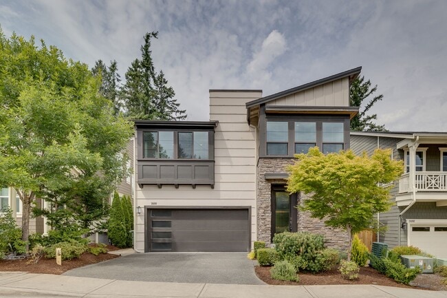 Building Photo - Beautiful 4 bedroom home in Canterbury Par...