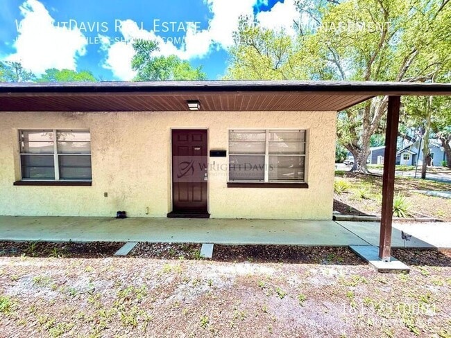Building Photo - 5800 Montana Ave