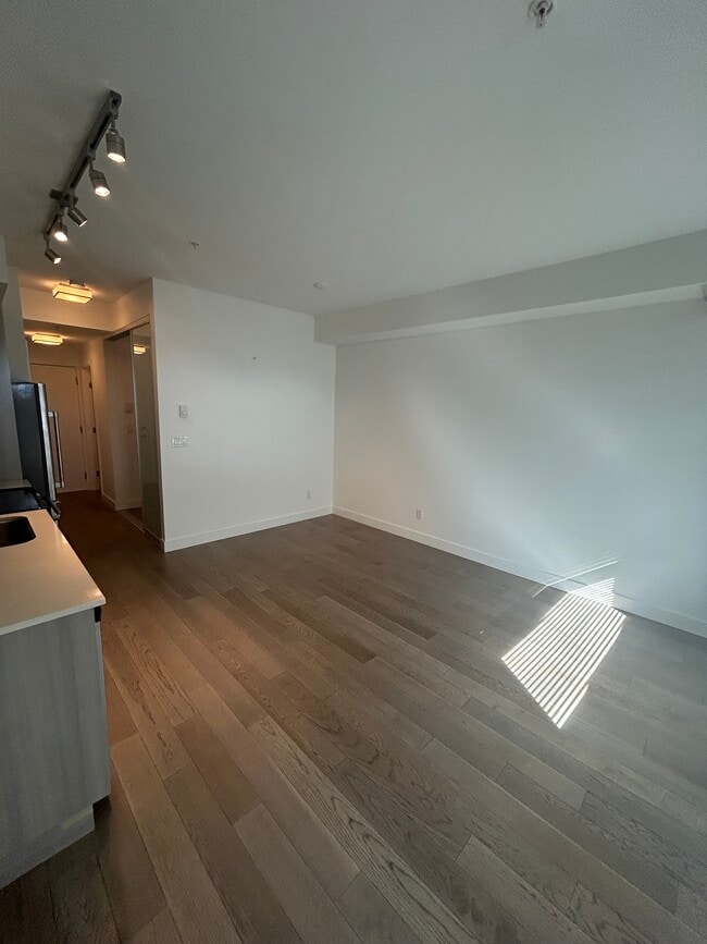 Photo - 3090 Gladwin Rd Unité 214