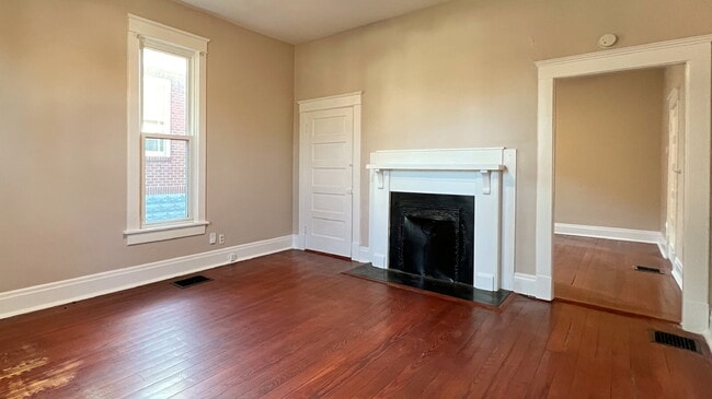 Photo - Coming Soon: 1BR, 1BA duplex Unit B