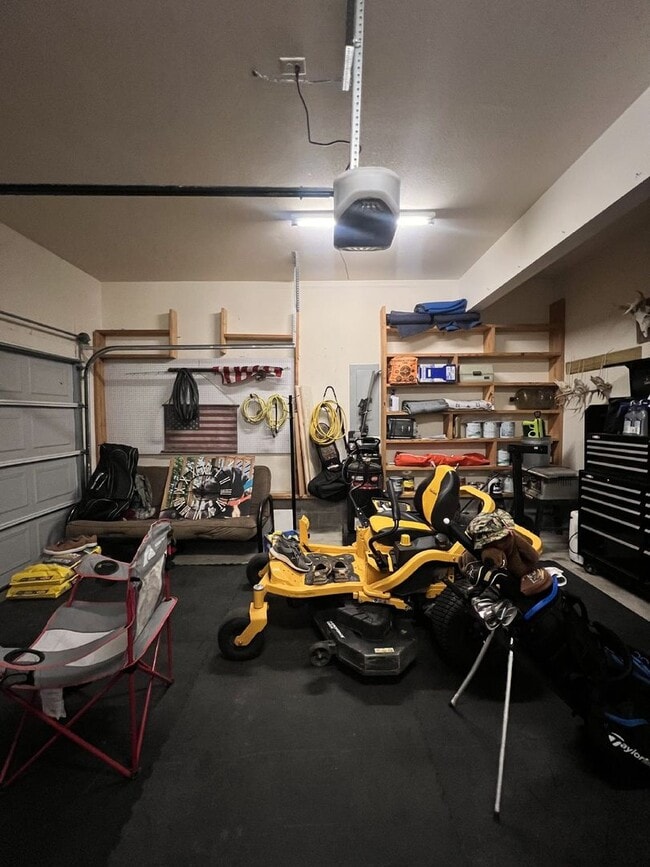 Photo - 7475 British Rd