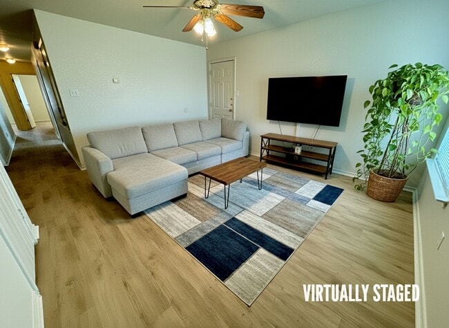 Photo - 2705 Alma Dr Unidad # B