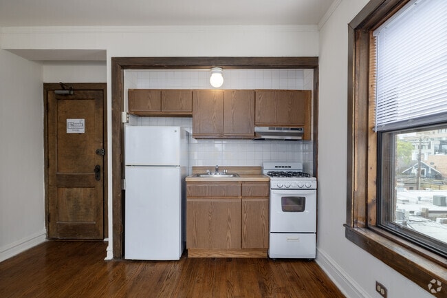 Estudio - 370 pies cuadrados - Cocina - 2256 N. Cleveland
