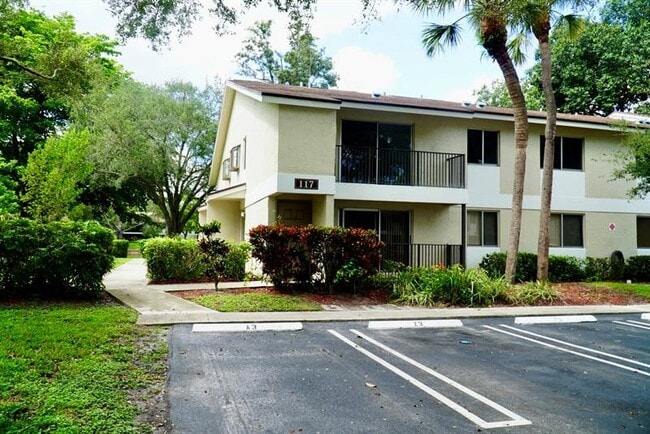 Building Photo - 117 Gardens Dr Unit 201 Rental