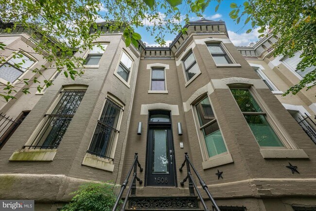 Photo - 1508 R St NW Apartment Unit 2