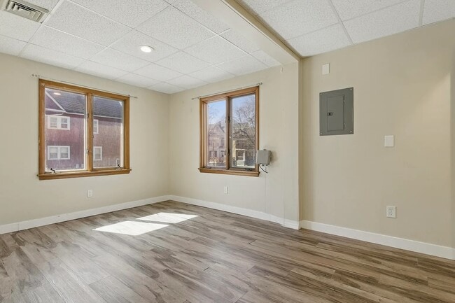 Photo - 66 Cazenovia St Unit 1