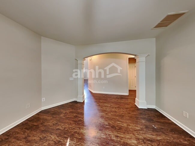 Photo - 5 Horseshoe Ln