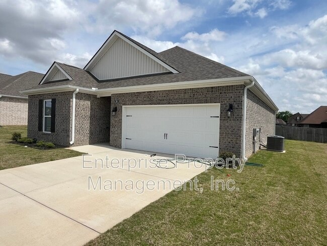 Photo - 265 Kipling Dr
