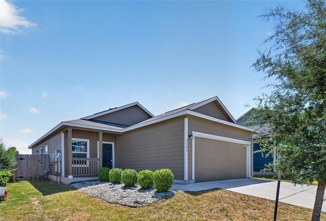 Photo - 2521 Forgetmenot Ln