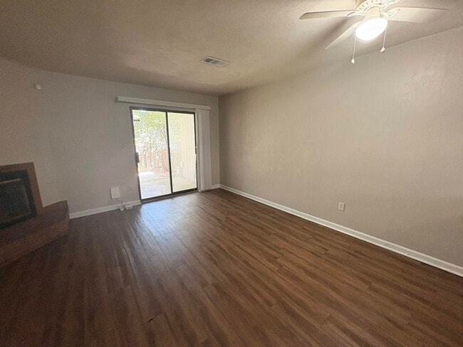 Photo - 1862 Sylvan Ct