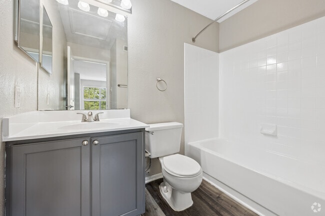 2BR, 2.5BA - 1,010SF - Primary Bathroom