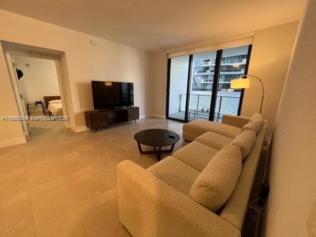 Photo - 1010 Brickell Ave Unit 1807