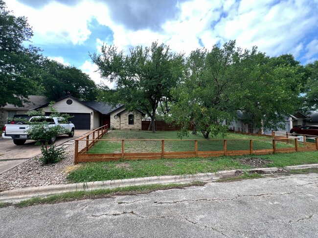 Photo - 124 Oak River Dr Casa