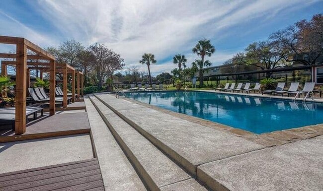 Photo - 116 Vanderheck St Unidad c3