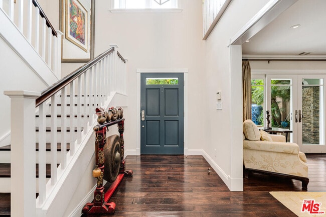 Photo - 17965 Surfview Ln