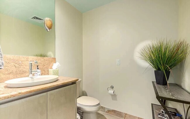 Photo - 140 E Rio Salado Pkwy Unit 805