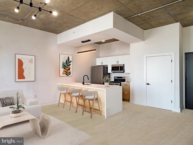 Building Photo - 1222 N 2nd St Unit 403