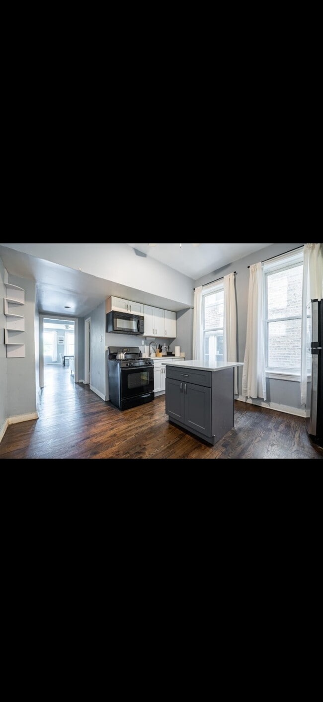 Photo - 2527 W Division St Unit 2 F