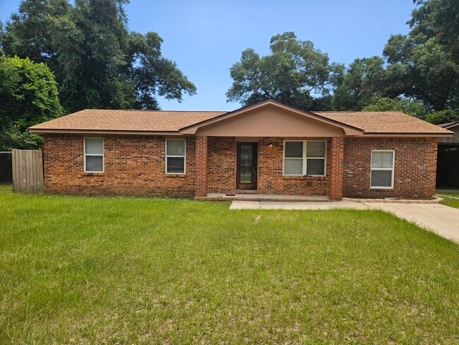 4 bedroom newly remodeled Milton Home - 4 bedroom newly remodeled Milton Home
