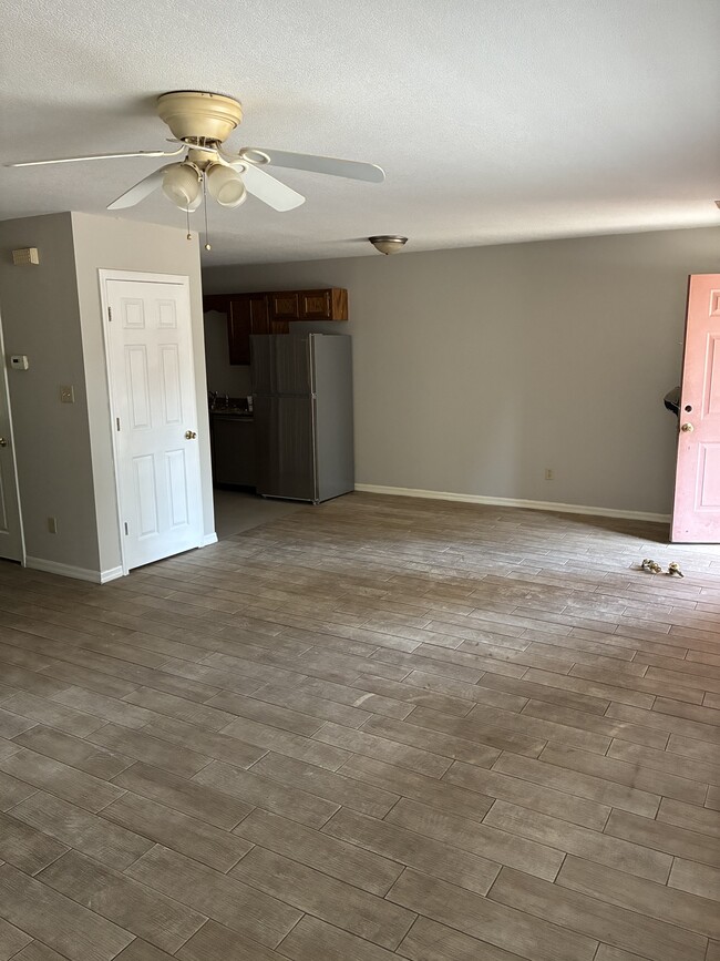 906 Scott St Unit A