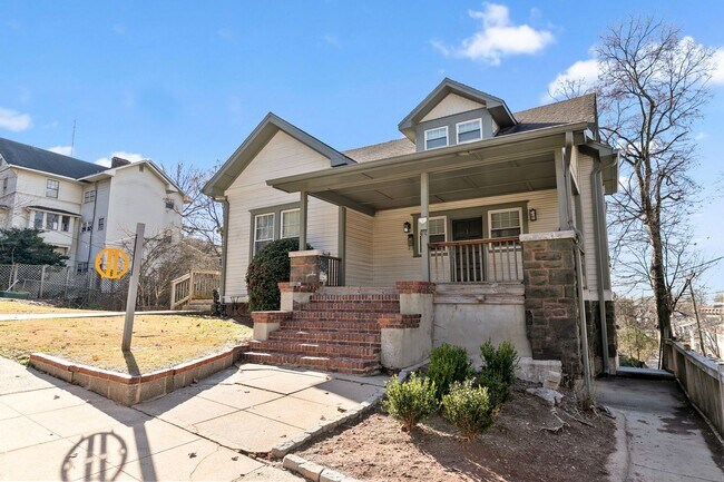 Photo - Cedar Cottage