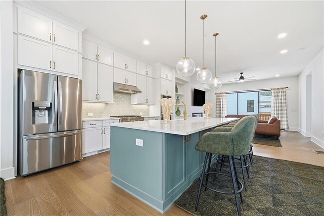 Photo - 2042 Juliette Ave