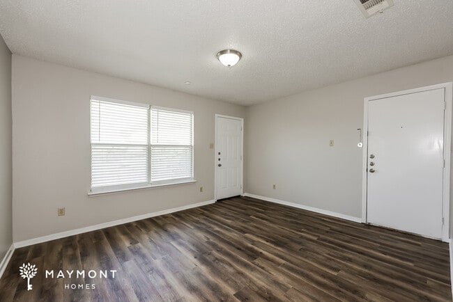 Photo - 12717 Hilltop Dr