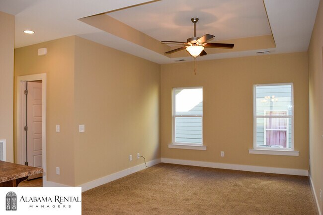 Photo - 839 Kent Dr