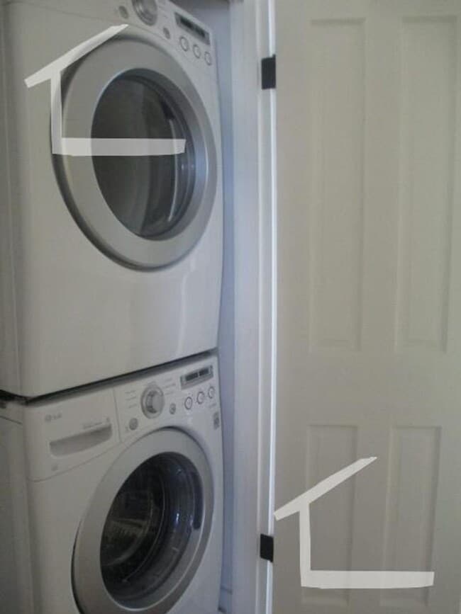 Photo - 9/1 Renovated two-level 4BR/2BA near Brighton Center