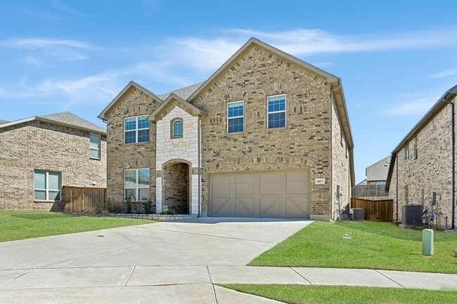 Building Photo - CHARMING 2 STORY IN CHISHOLM TRAIL RANCH! Rental