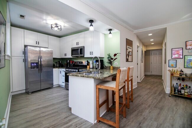 Building Photo - 1144 W Pratt Blvd