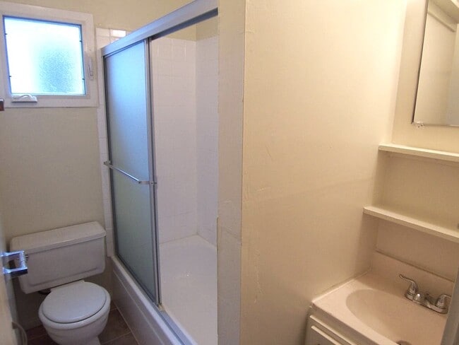 Photo - 5017 Williams Ave Unidad 5017
