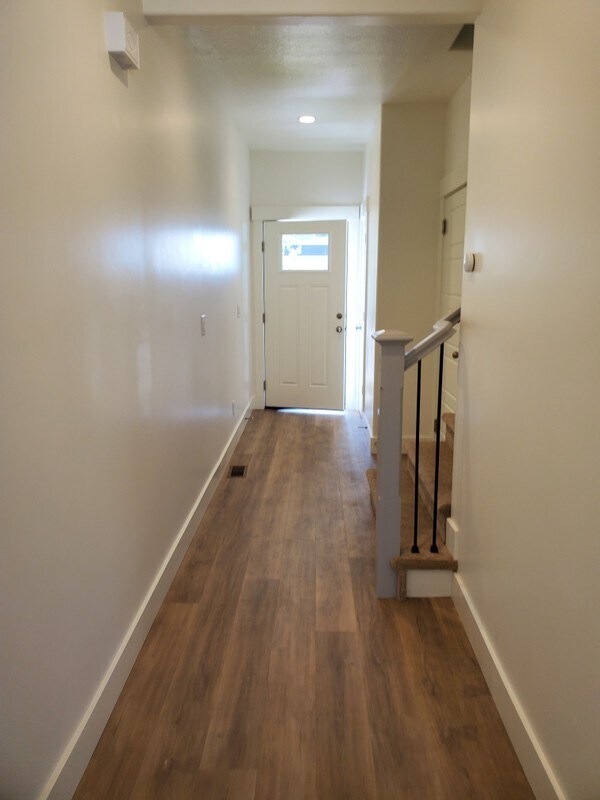 Photo - 980 W Vista Ridge Dr