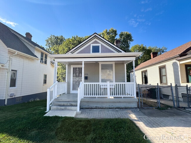 Building Photo - 5721 Bramble Ave Rental