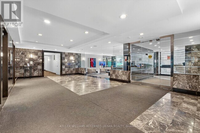 Photo - 5785 Yonge St Unité 301