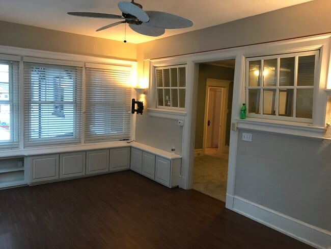 Photo - 1508 w walnut ave Unit 2nd floor 3BD