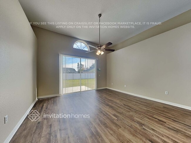 Photo - 7435 Gingko Ave