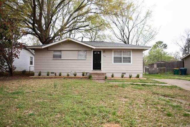 Building Photo - 9110 Woodford Dr