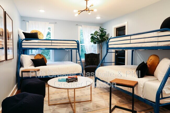 Photo - 11 N Hill St