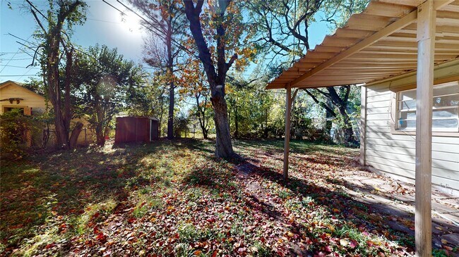 Photo - 3826 Landa Ln