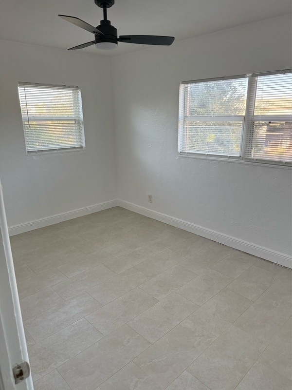 Photo - 2112 9th Ave N