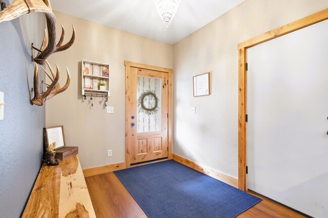 Photo - 27660 Pine Dr